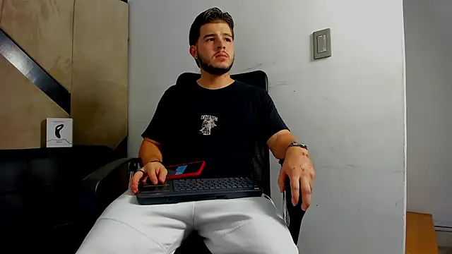 danielclarton1 online show from 12, 9, 2025