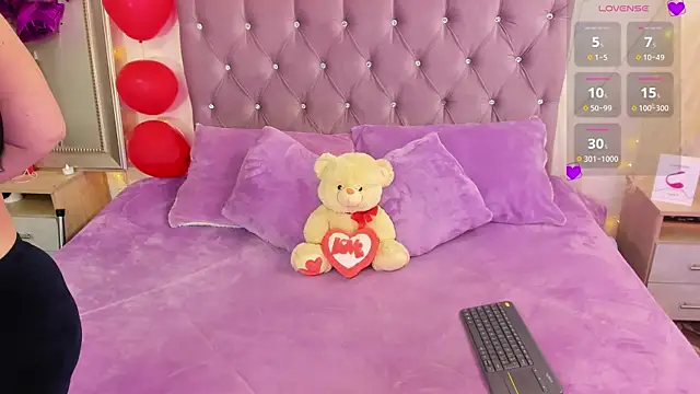 Kharla Marin online show from 5, 3, 2025