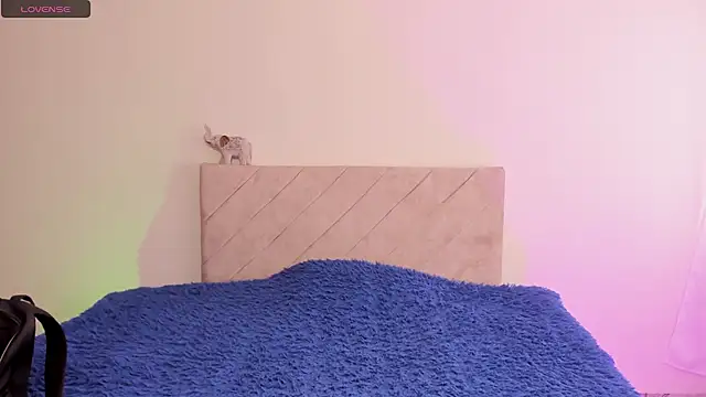 Kharla Marin online show from 7, 7, 2026
