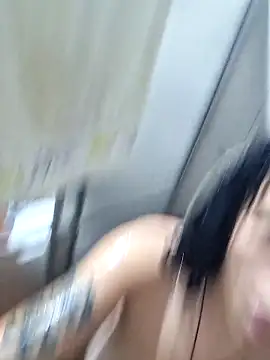 Snapshot of Sweet-diamondxxx chatting on 18, 10, 2025 Sweet-diamondxxx online show from 18, 10, 2025