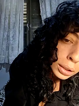 Snapshot of Sweet-diamondxxx chatting on 15, 6, 2026 Sweet-diamondxxx online show from 15, 6, 2026