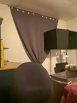 kikiwonderbar online show from 14, 5, 2026