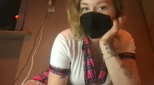 Snapshot of DirtyAlexIs chatting on 7, 12, 2024 DirtyAlexIs online show from 7, 12, 2024