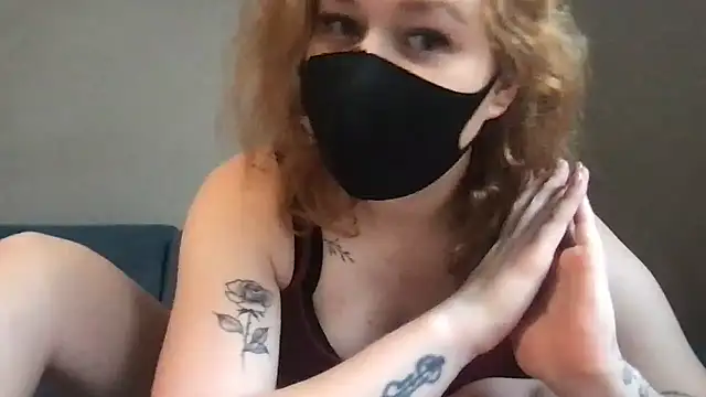 Snapshot of DirtyAlexIs chatting on 4, 1, 2025 DirtyAlexIs online show from 4, 1, 2025