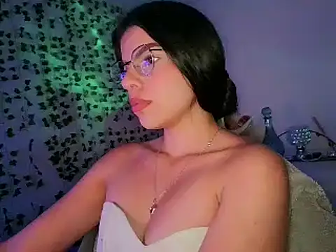 Adararose1 online show from 18, 12, 2024
