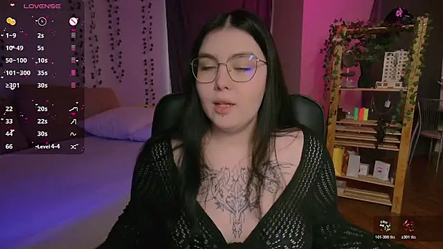 Arizonaa Muse online show from 5, 12, 2025