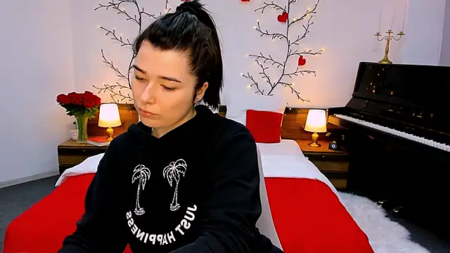  Sun Shy  online show from 12, 10, 2025