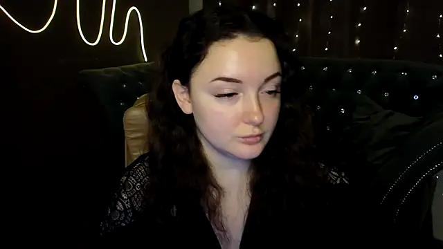 Snapshot of GloriNichols chatting on 14, 12, 2024 GloriNichols online show from 14, 12, 2024