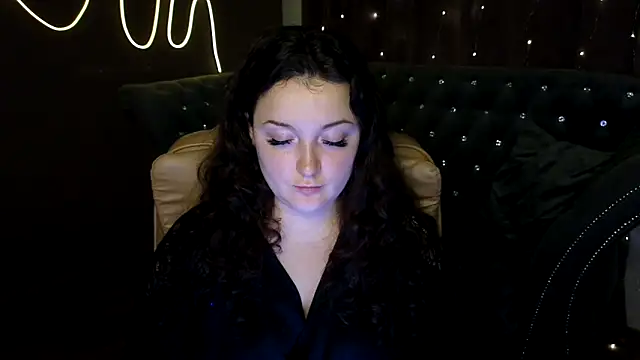 Snapshot of GloriNichols chatting on 21, 12, 2024 GloriNichols online show from 21, 12, 2024