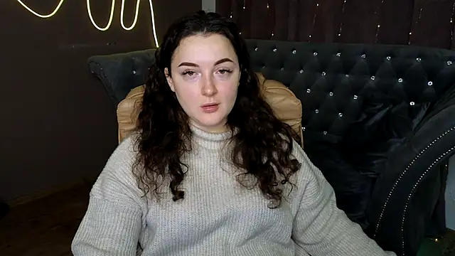 Snapshot of GloriNichols chatting on 14, 1, 2025 GloriNichols online show from 14, 1, 2025