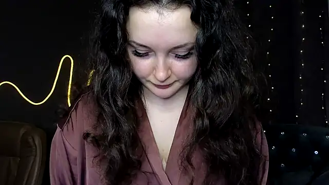 Snapshot of GloriNichols chatting on 19, 1, 2025 GloriNichols online show from 19, 1, 2025