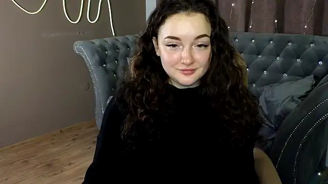 Snapshot of GloriNichols chatting on 24, 1, 2025 GloriNichols online show from 24, 1, 2025