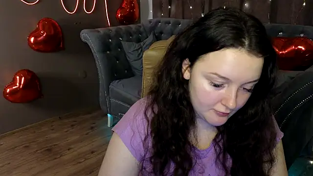 Snapshot of GloriNichols chatting on 10, 3, 2025 GloriNichols online show from 10, 3, 2025