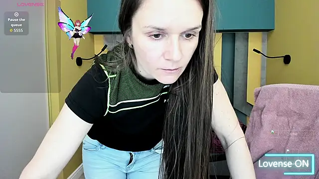 AriaGray online show from 4, 12, 2025