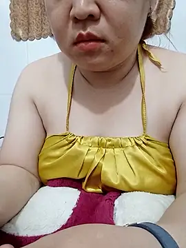 Snapshot of VyOanh2K chatting on 15, 6, 2026 VyOanh2K online show from 15, 6, 2026