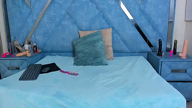 Aura love69 online show from 18, 12, 2025