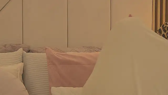 Blanche Summer online show from 27, 2, 2026