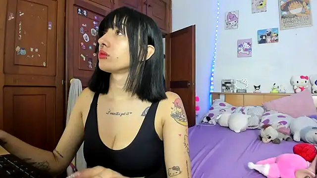 LunaDeCristall online show from 10, 9, 2025