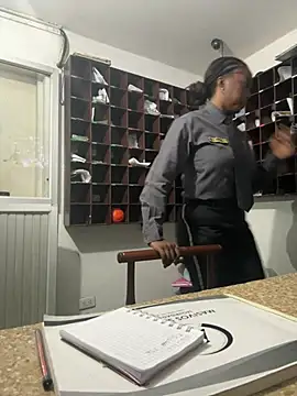 CiaraEbony online show from 21, 4, 2026