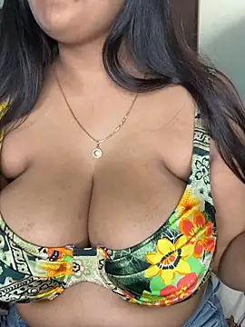 Snapshot of Sexy_Evelynn chatting on 24, 2, 2026 Sexy Evelynn online show from 24, 2, 2026