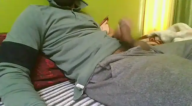 Snapshot of 17Prat1998 chatting on 4, 1, 2025 17Prat1998 online show from 4, 1, 2025