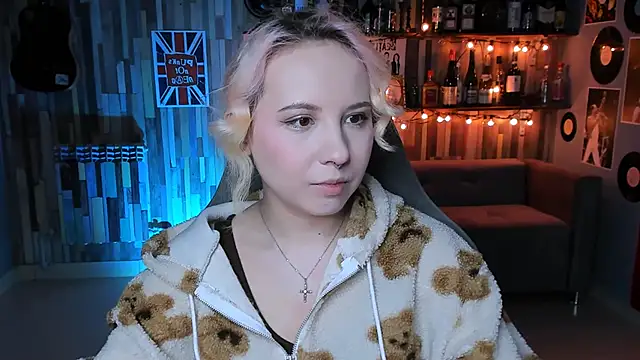 JasmineMilko online show from 21, 3, 2025