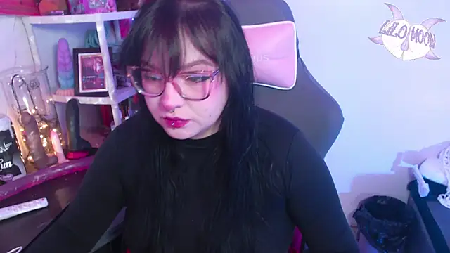 LiloMoon69 online show from 8, 1, 2025