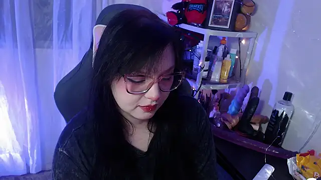 LiloMoon69 online show from 2, 2, 2025