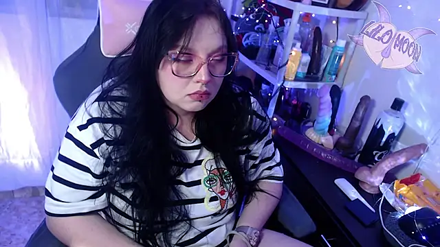 LiloMoon69 online show from 9, 2, 2025