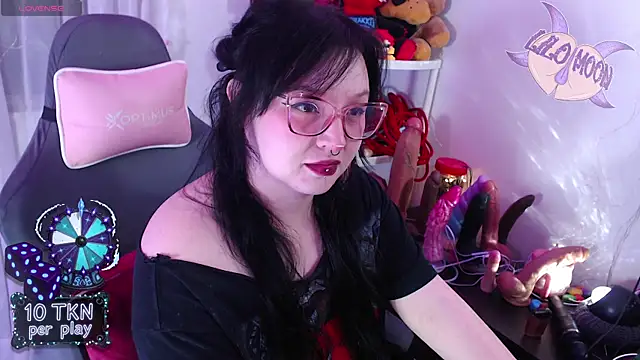 LiloMoon69 online show from 11, 1, 2026