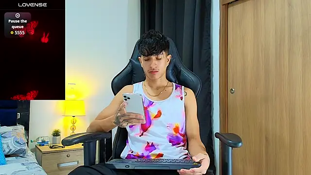 Snapshot of _CamiloBass chatting on 26, 5, 2026 CamiloBass online show from 26, 5, 2026