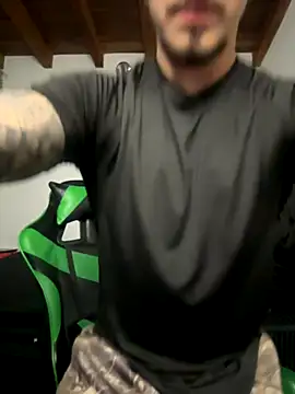 Valentino Xander online show from 12, 11, 2025