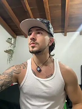 Valentino Xander online show from 22, 11, 2025