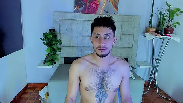 Piggy Eddy online show from 17, 10, 2025