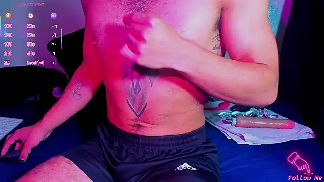 Piggy Eddy online show from 8, 2, 2026