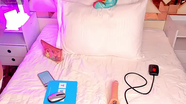 CintiaVega online show from 3, 3, 2026