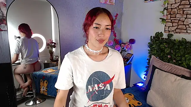 Cassie fletcher  online show from 26, 12, 2024