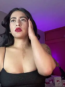 Cleopatracute  online show from 6, 1, 2025