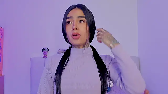 Snapshot of shadowcatt_ chatting on 16, 10, 2025 shadowcatt online show from 16, 10, 2025