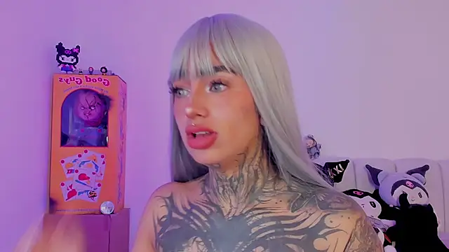 Snapshot of shadowcatt_ chatting on 26, 10, 2025 shadowcatt online show from 26, 10, 2025