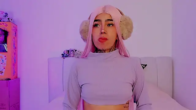 Snapshot of shadowcatt_ chatting on 21, 11, 2025 shadowcatt online show from 21, 11, 2025