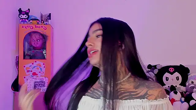 Snapshot of shadowcatt_ chatting on 15, 12, 2025 shadowcatt online show from 15, 12, 2025