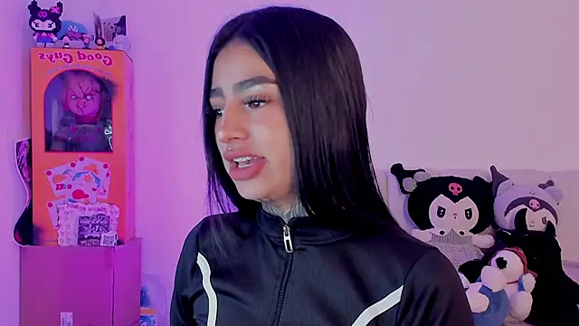 Snapshot of shadowcatt_ chatting on 19, 12, 2025 shadowcatt online show from 19, 12, 2025