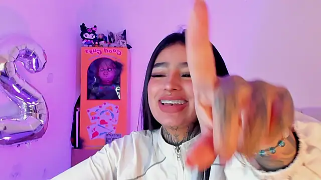 Snapshot of shadowcatt_ chatting on 16, 2, 2026 shadowcatt online show from 16, 2, 2026