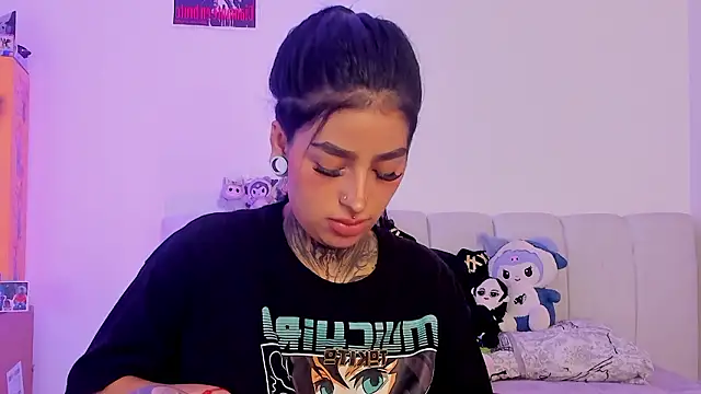 Snapshot of shadowcatt_ chatting on 24, 2, 2026 shadowcatt online show from 24, 2, 2026