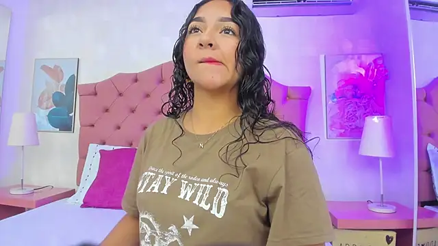 Snapshot of VictoriaBlakee chatting on 21, 2, 2025 VictoriaBlakee online show from 21, 2, 2025