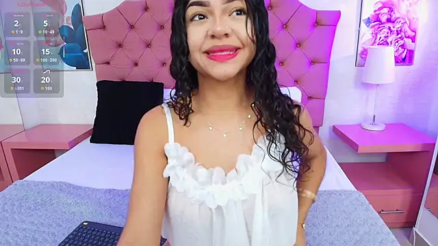 Snapshot of VictoriaBlakee chatting on 26, 9, 2025 VictoriaBlakee online show from 26, 9, 2025