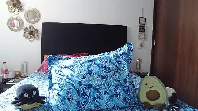 Snapshot of TatianaMonteross chatting on 7, 11, 2025 TatianaMonteross online show from 7, 11, 2025