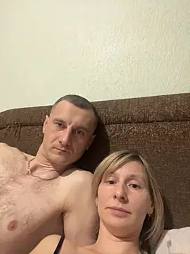 StellaBlondie online show from 8, 1, 2025