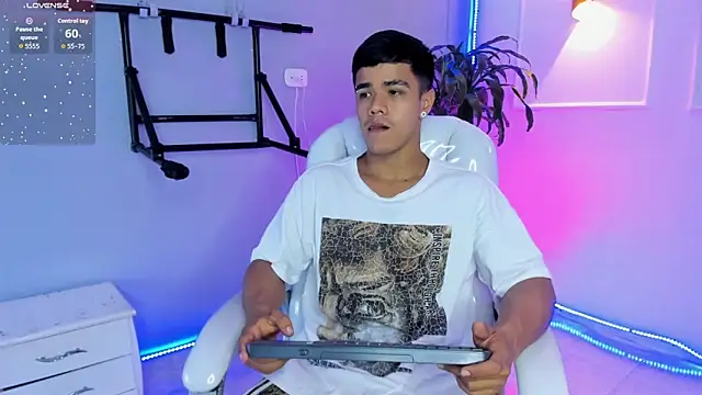 Rob saenz  online show from 18, 11, 2025